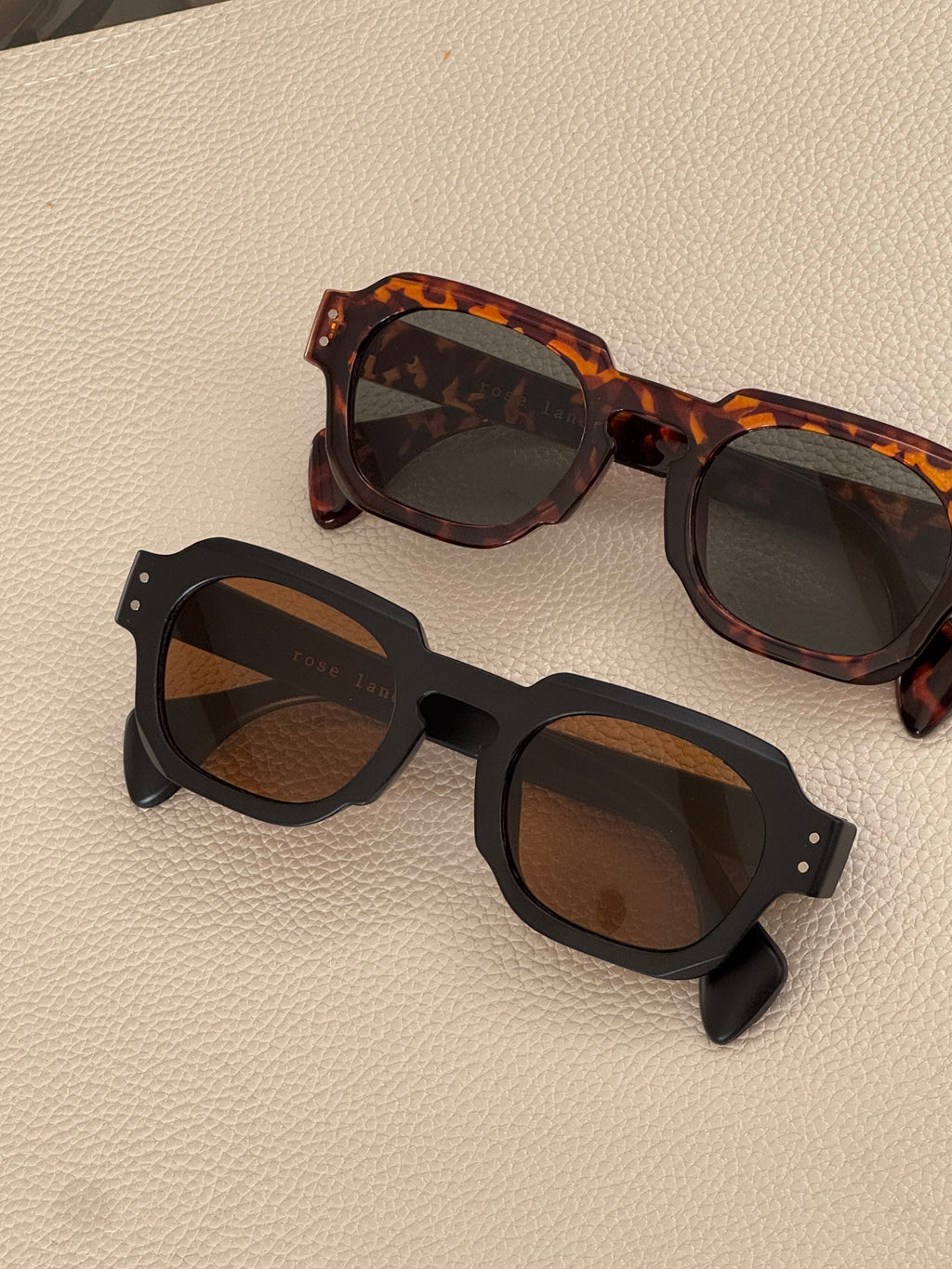 tortoise shell sunglass